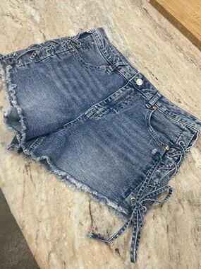 Women’s Blue Lace-Up Frayed Hem Denim Shorts